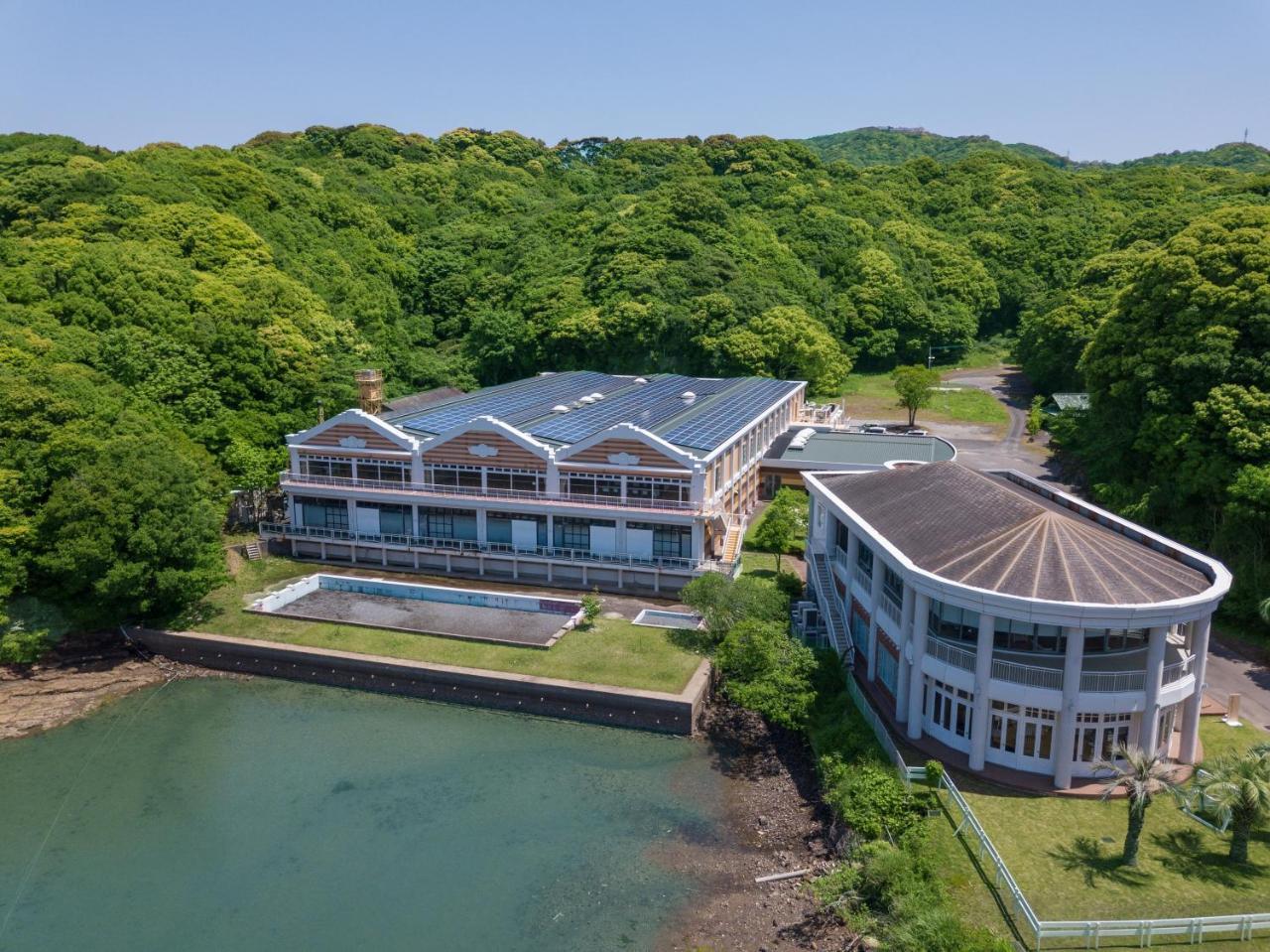 Отель Kujyukushima Seaside Terrace Сасебо Экстерьер фото